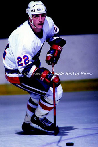 Hall of Famers Mike Bossy