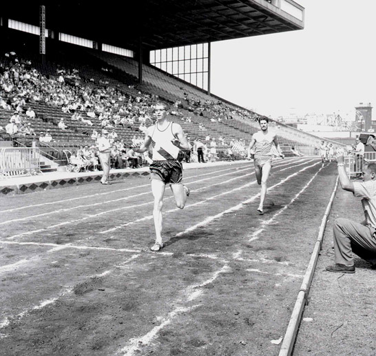 Hall of Famers BILL CROTHERS